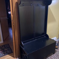 Large Bench With Hooks And Storage