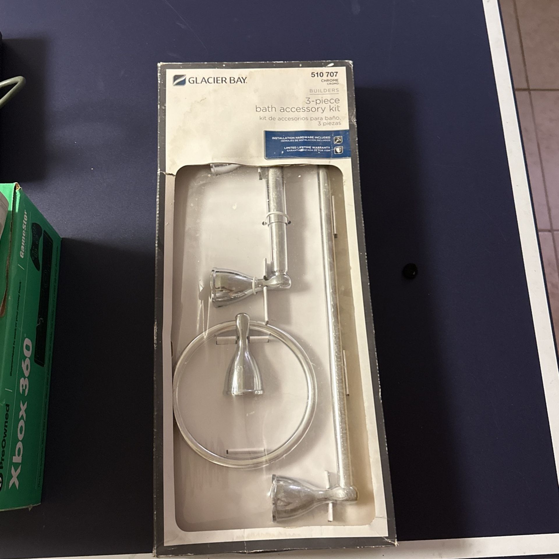 Three Piece Bath Accessory Kit