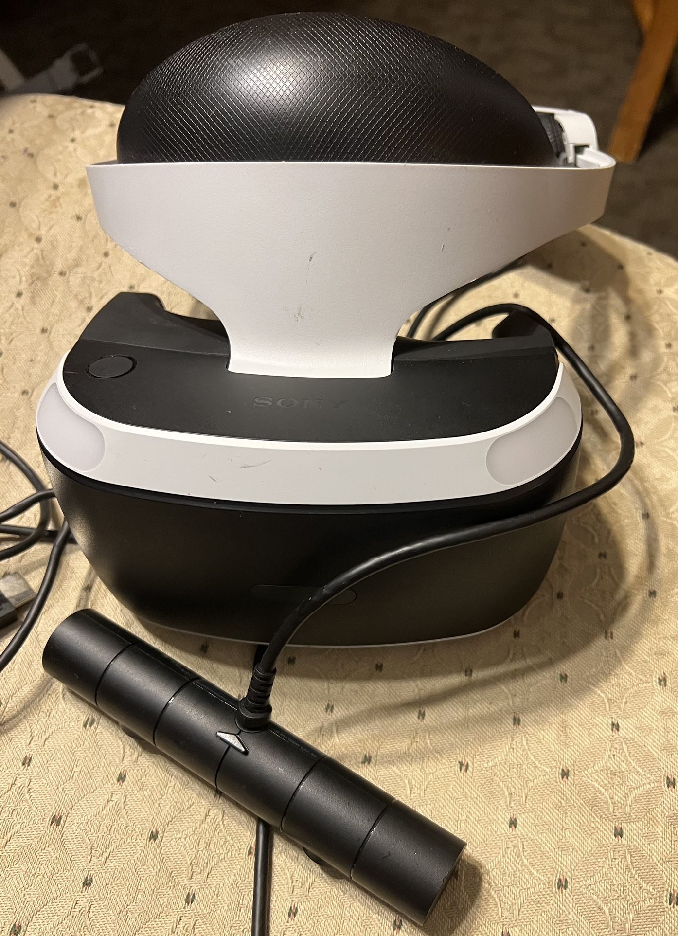 PS4 VR headset and Camera