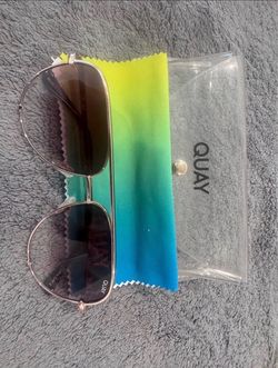 QUAY SUNGLASSES