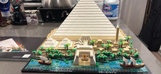 Lego great pyramid of Gaza