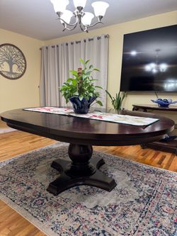 Dining room table