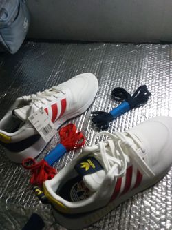 Adidas shoes brand new 9.5
