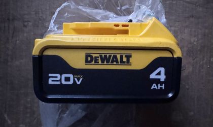 DeWalt 4Ah New 