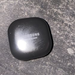 Samsung Bluetooth headphones