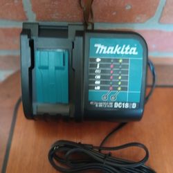 Brand New Makita Charger 