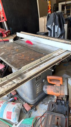 Rockwell/Delta table saw