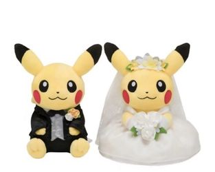 Pokemon pikachu wedding plushie set