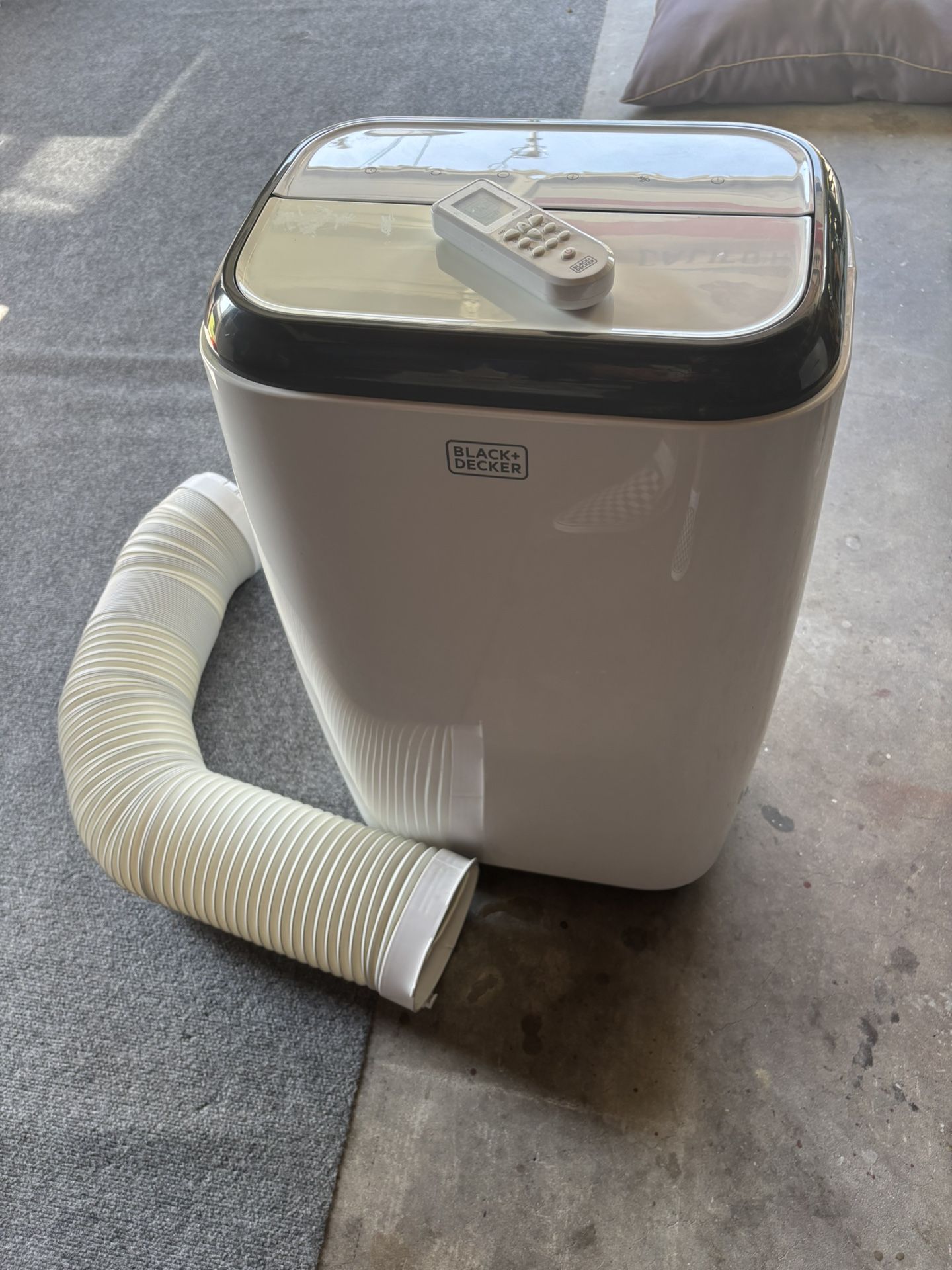Back & Decker 10,000 BTU Portable Air Conditioner W/ Remote