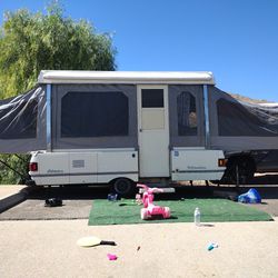 1986 Coleman Pop Up  Camper Trailer