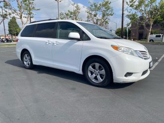 2015 Toyota Sienna