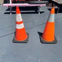 2 ORANGE TRAFFIC SAFETY CONES