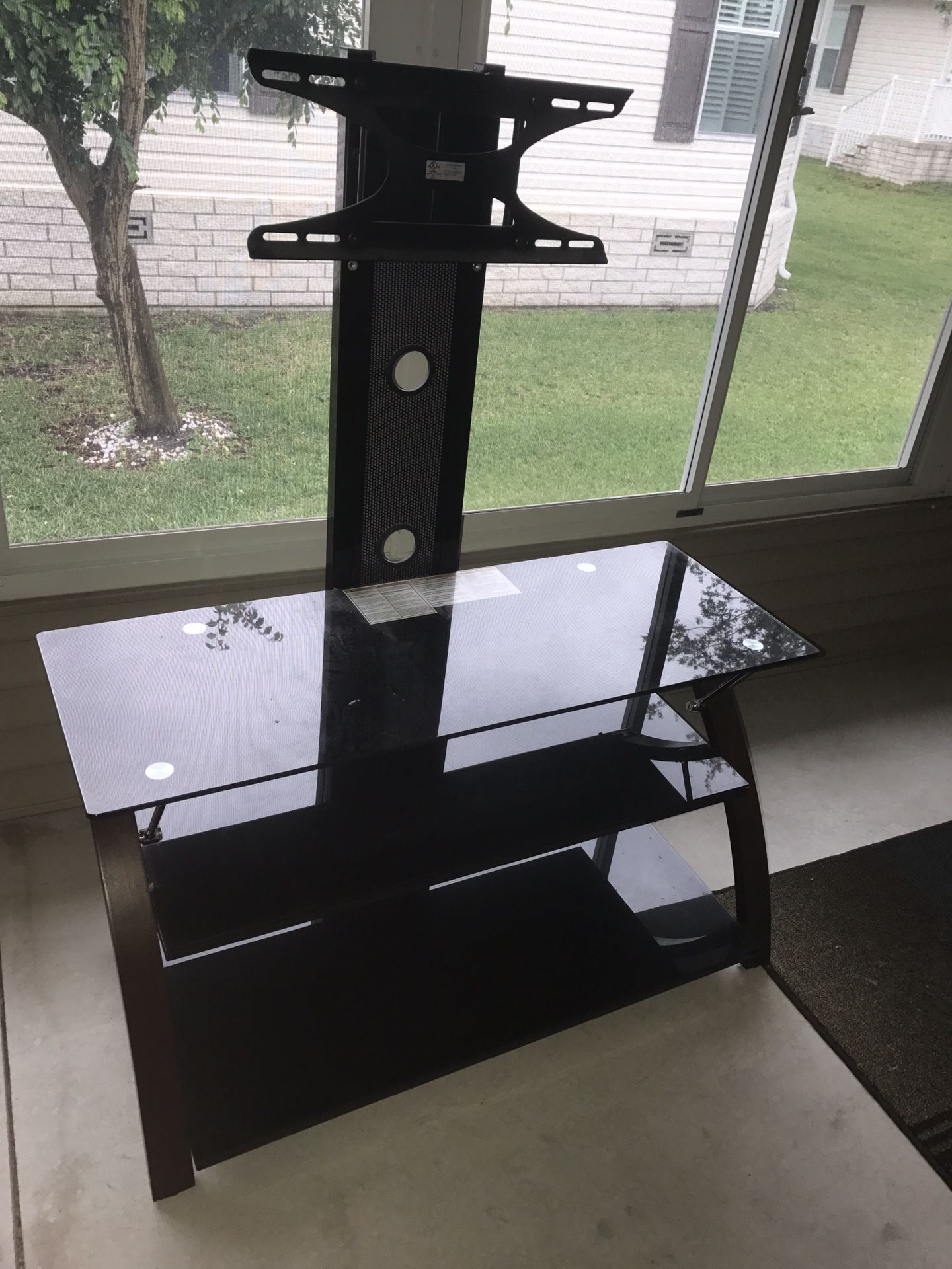 Tv mount