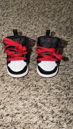 Jordan 1 Mid 2C