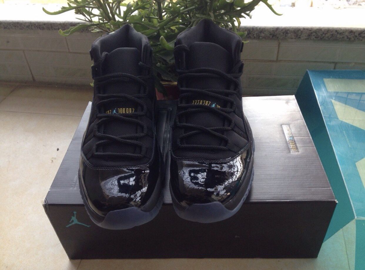 Nike air Jordan 11 retro Black size 10