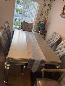 Dining table with 6 chairs