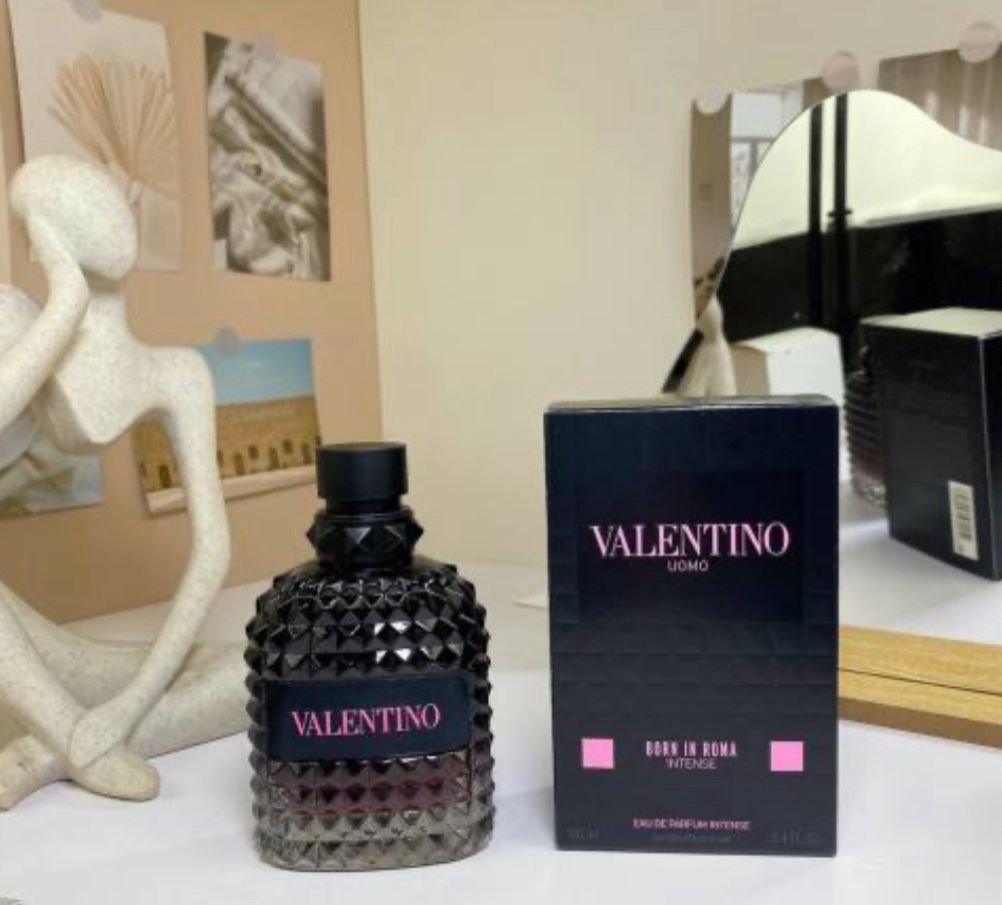 Valentino Borne In Roma Intense