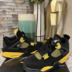 Air Jordan retro 4 yellow thunder