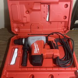 Milwaukee 1-9/16” SDS MAX Rotary Hammer