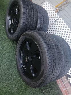 Set 285/50/20 llantas 70x100 dé vida para Chevys 6 hoyos GMC Silverado thajoe Avalanch Suburban varias $180 obo