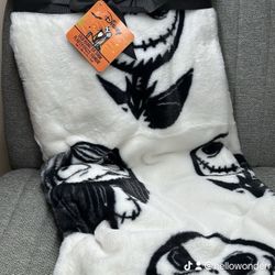 Jack And Sally Throw  Blanket 
