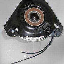 Electric PTO Clutch for John Deere 345 Serial No. 070000 NEW Missing Electric  plug