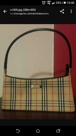 Burberry purse