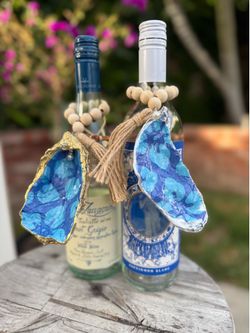 Handmade oyster shell ornaments – blue hibiscus/tropical flower