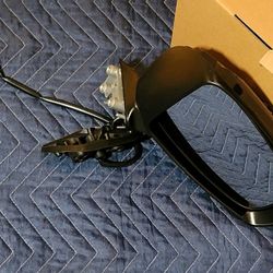 2010-2012 Toyota Prius Passenger Side Mirror 