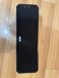 Center Channel Speakers