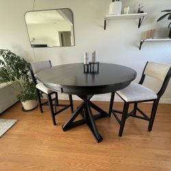 4 Seater Dining Table 