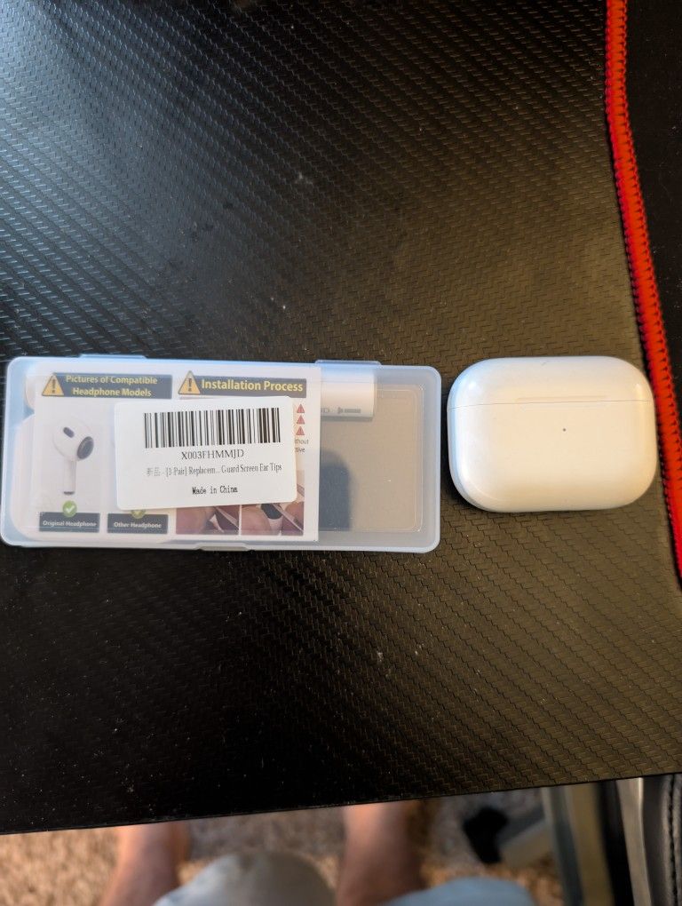 Apple Airpod Pros 2 with Extra Silicone Eartips