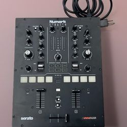 Dj Mixer Numark Scratch