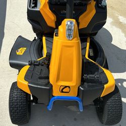 Cub Cadet Ev Lawn Tractor 