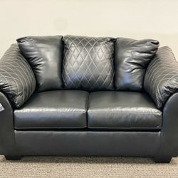 Betrillo Black Loveseat for Sale in San Jose CA OfferUp
