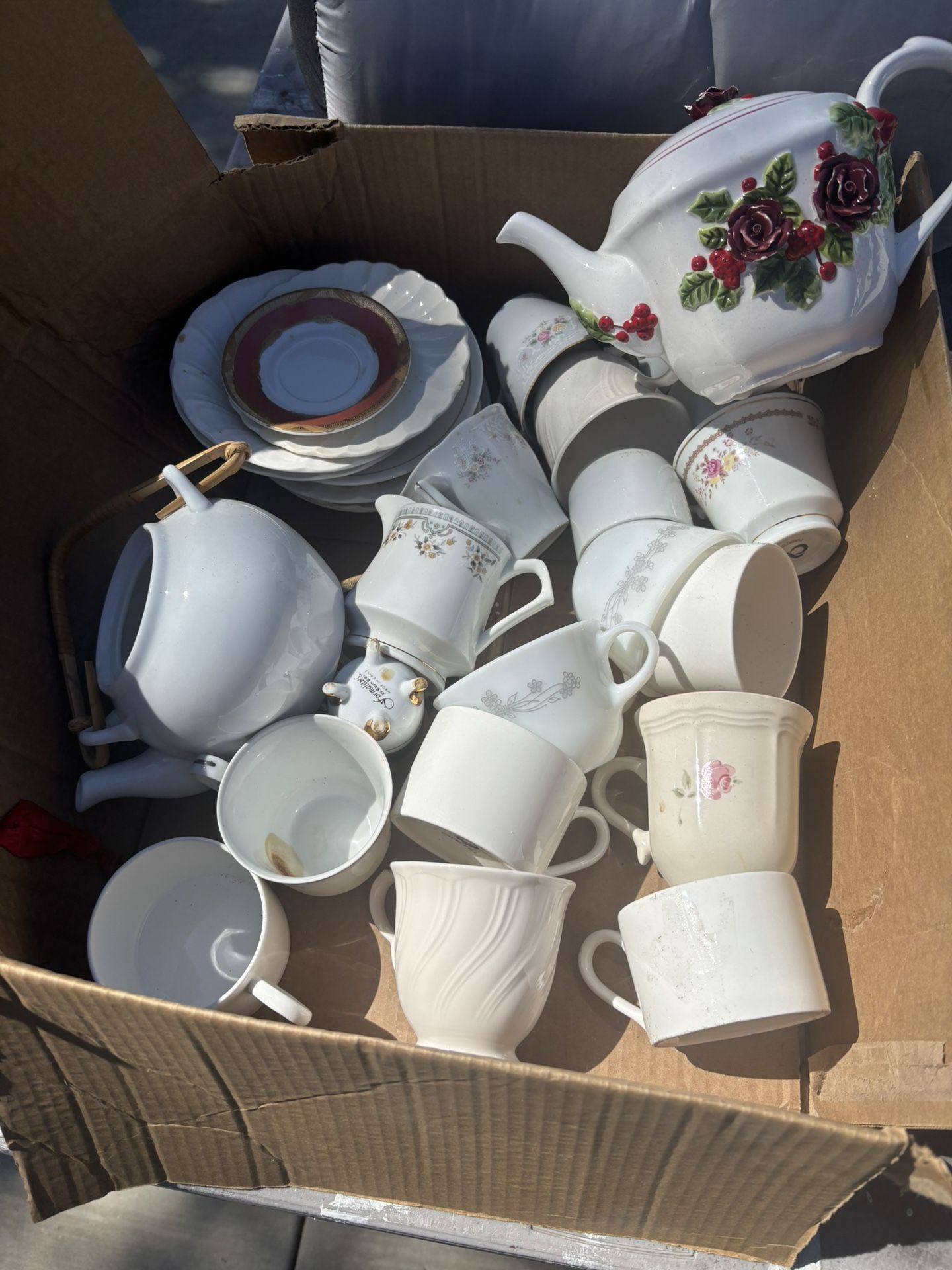 China Cups And Plates