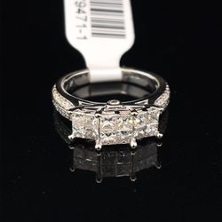 14KT White Gold Diamond Ring 4.30g Size 5 179471
