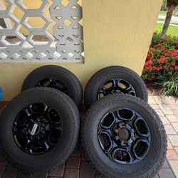 Set of 4 Tires /rims 2026 f250/f350 4x4 Lt 275/r70-18  Bridgestone  Dueler AT new tire