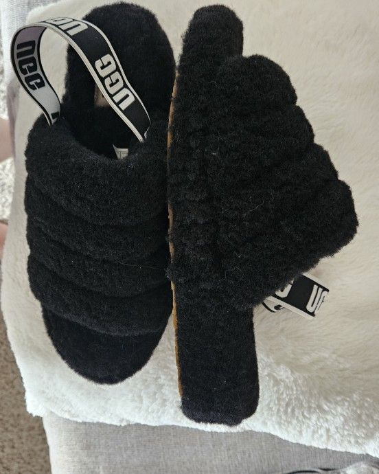 UGG black Fur Slip On Heels 