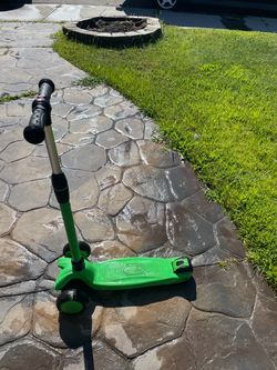 Scooter adjustable height