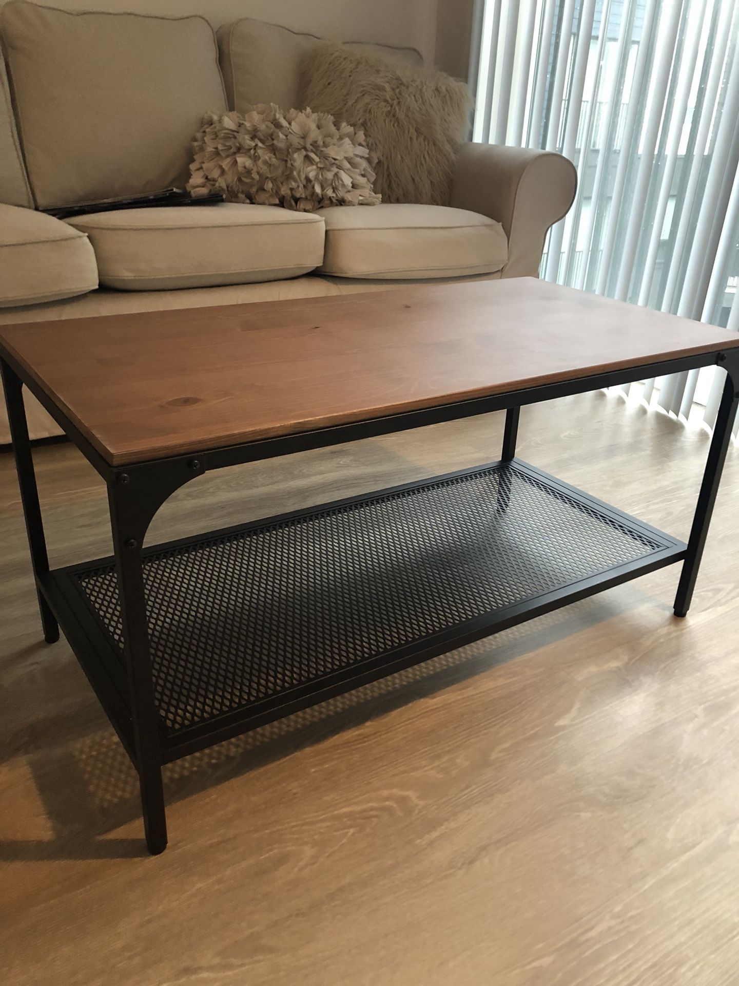 IKEA FJÄLLBO Coffee Table