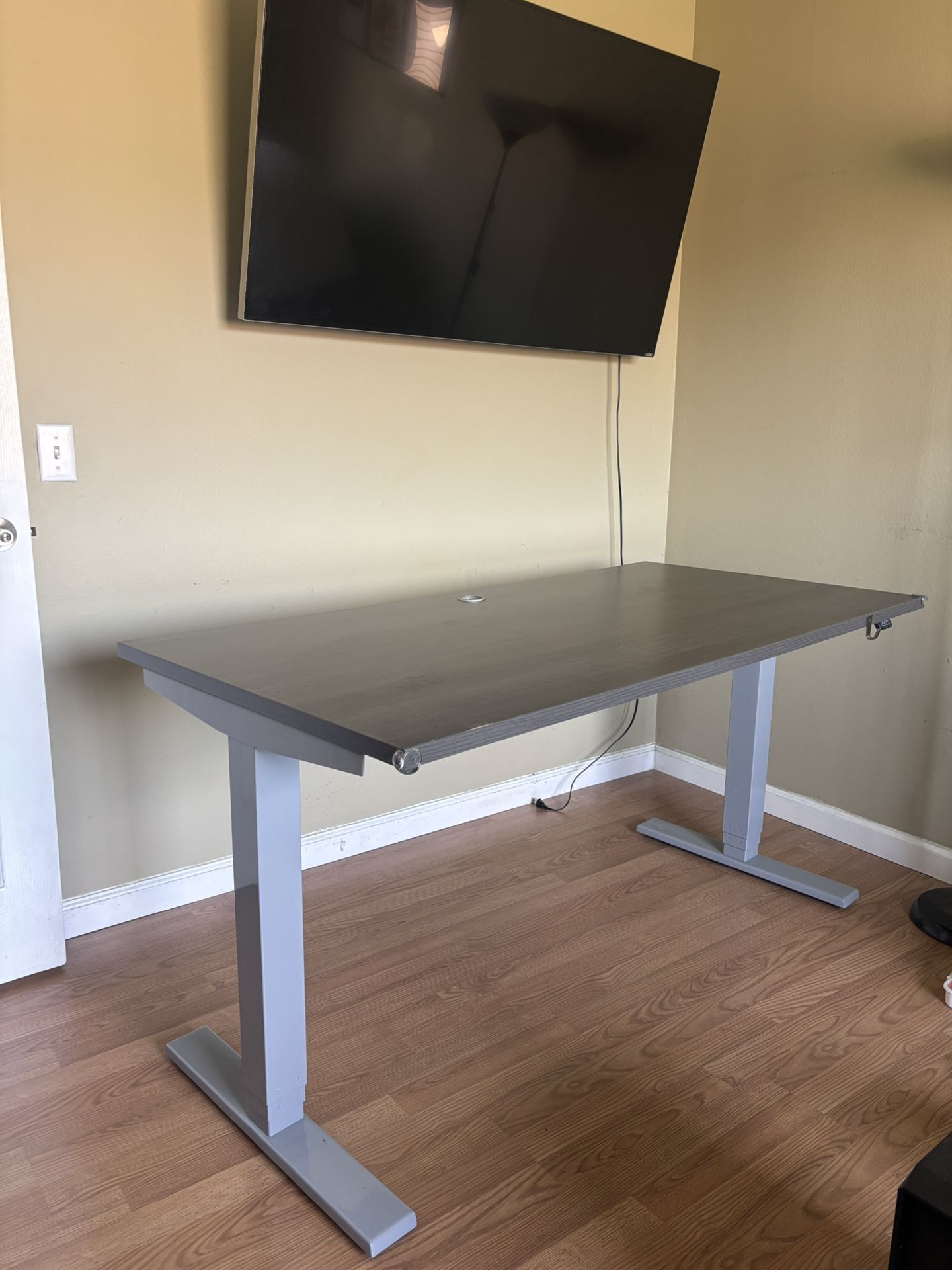 Height Adjustable Standing Desk