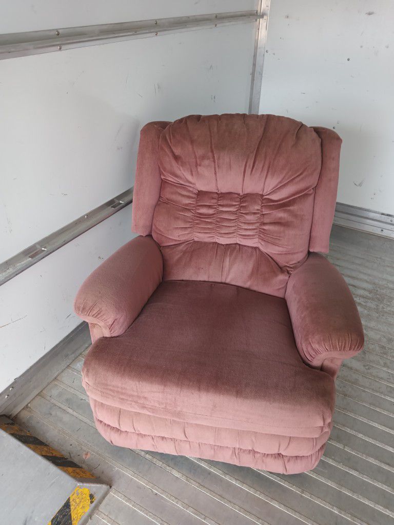 Cushion Recliner For Sale (Red)