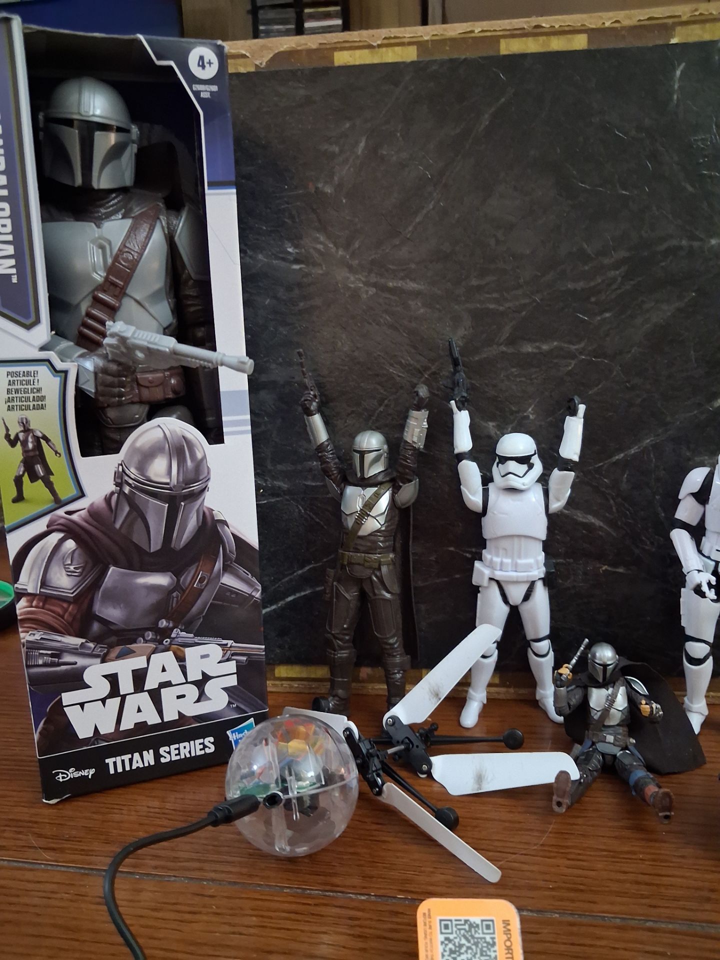 Star Wars mixed toys lot.