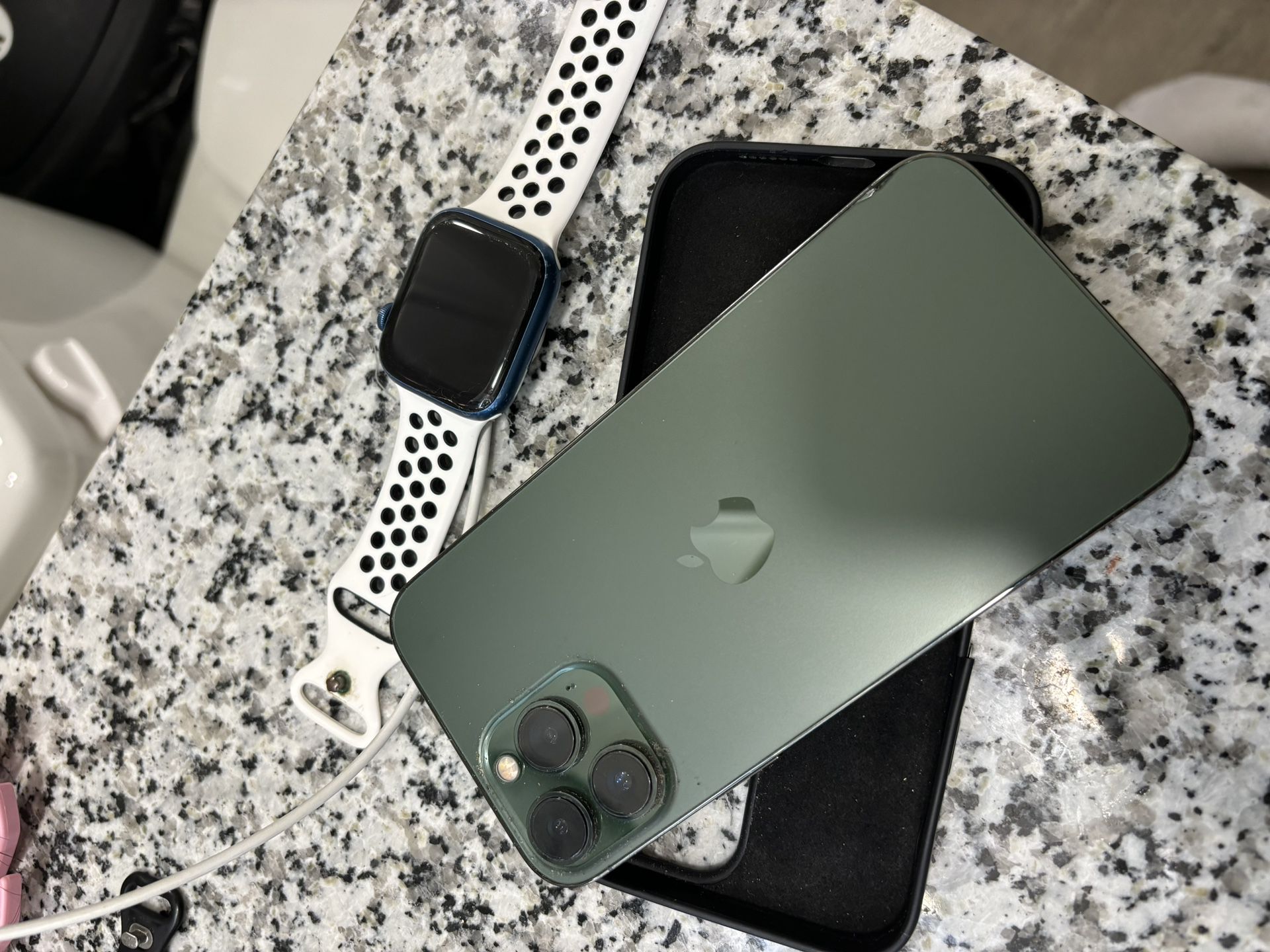 iPhone 13 Pro Max With Apple Watch Series 7 Combo