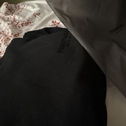 Essentials Hoodie sz M