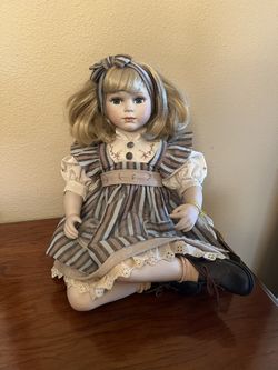 Signature Collectors Doll