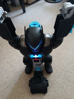 BATMAN BATTERY OPERATED, 2 FEET & HALF TALL COMES WITH BATTERY EXCELLENT CONDITION ONLY PICK UP