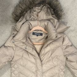 Woman’s Kenneth Cole Winter Coat -S