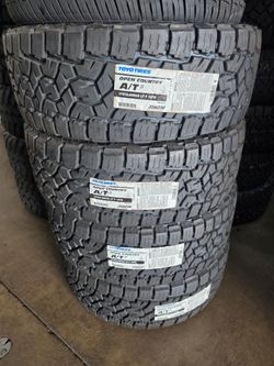 37x12.50R22 Toyo Open Country AT3 tires